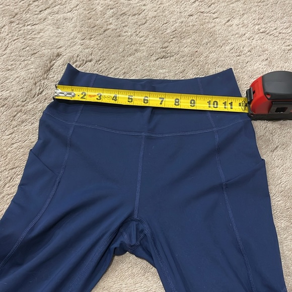 Woman’s Fabletics Leggings - Picture 9 of 10